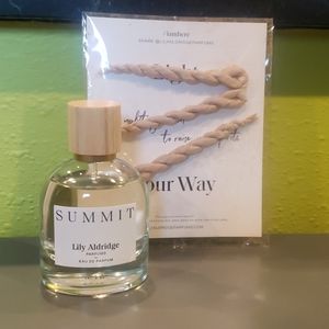 Lily Aldridge Parfums Summit